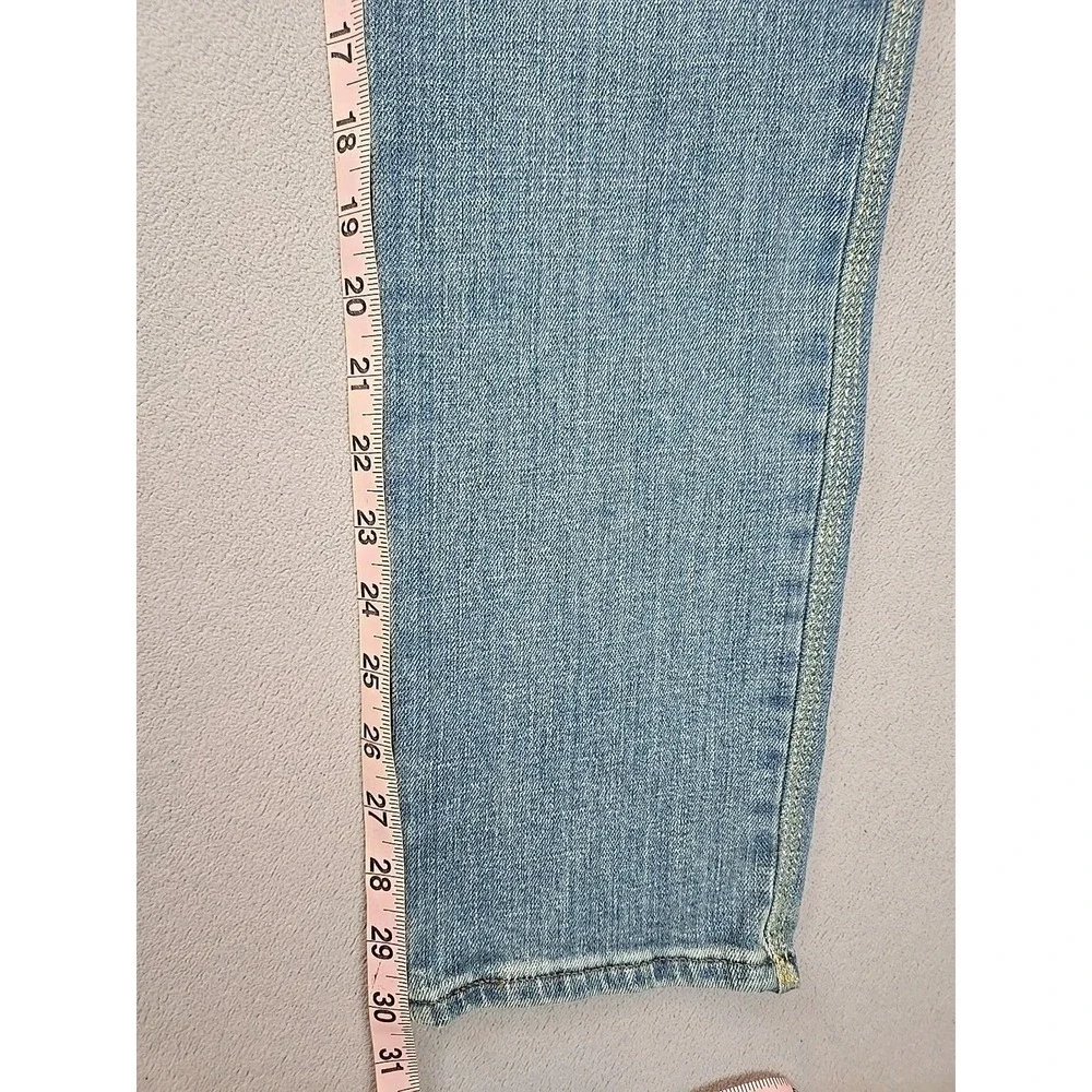 Gap Women's Best Girlfriend Jeans Light Blue Size‎ 28 Tall Stitching Is Sparkly